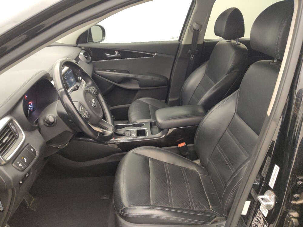 2018 Kia Sorento in Houston, TX 77034 - 18095552 17