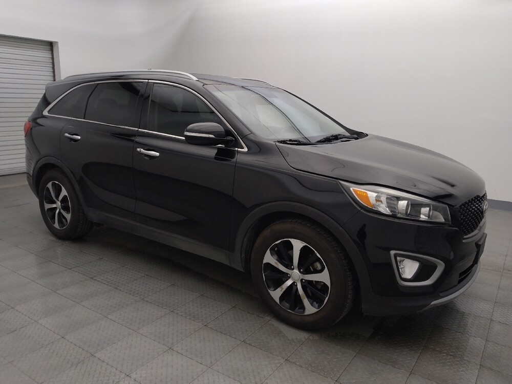 2018 Kia Sorento in Houston, TX 77034 - 18095552 11