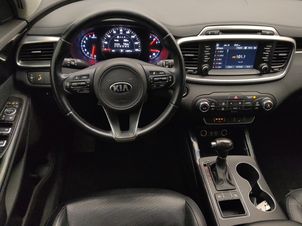 2018 Kia Sorento in Houston, TX 77034 - 18095552 22