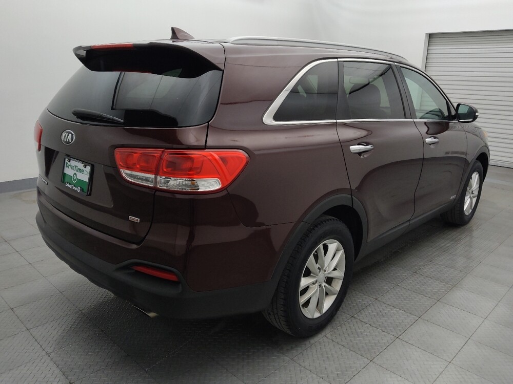 2017 Kia Sorento in San Antonio, TX 78238 - 18095553 9