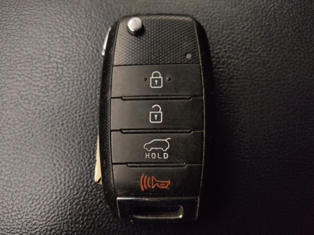 2017 Kia Sorento in San Antonio, TX 78238 - 18095553 32