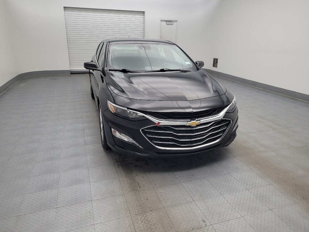 2019 Chevrolet Malibu in Columbus, OH 43231 - 18095560 14