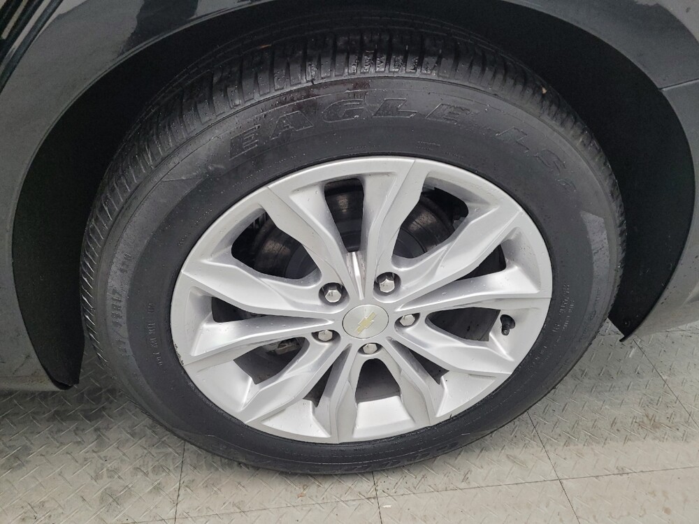 2019 Chevrolet Malibu in Columbus, OH 43231 - 18095560 31