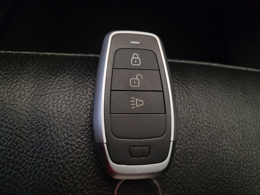 2021 Jeep Compass in Cincinnati, OH 45255 - 18095561 32