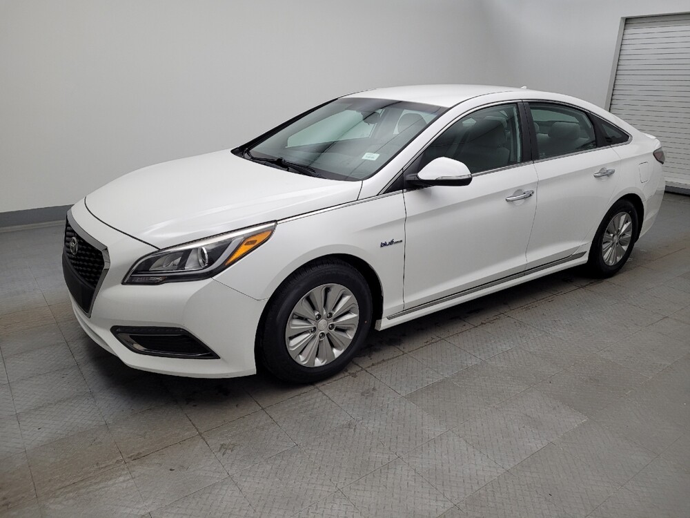 2017 Hyundai Sonata in Columbus, OH 43228 - 18095563 2