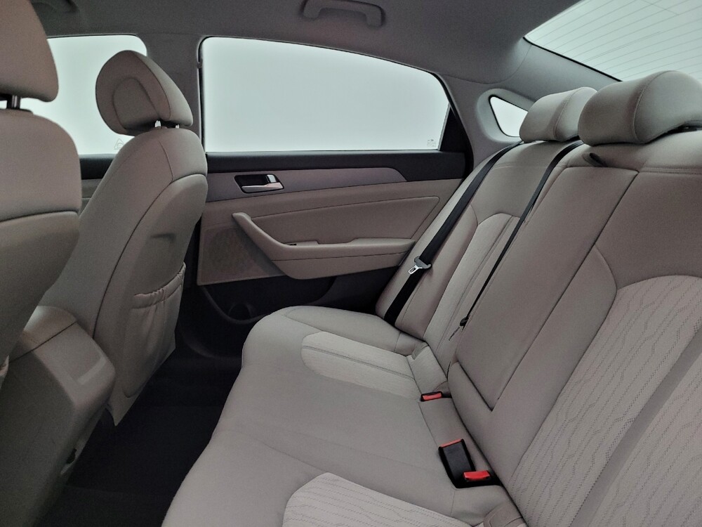 2017 Hyundai Sonata in Columbus, OH 43228 - 18095563 18