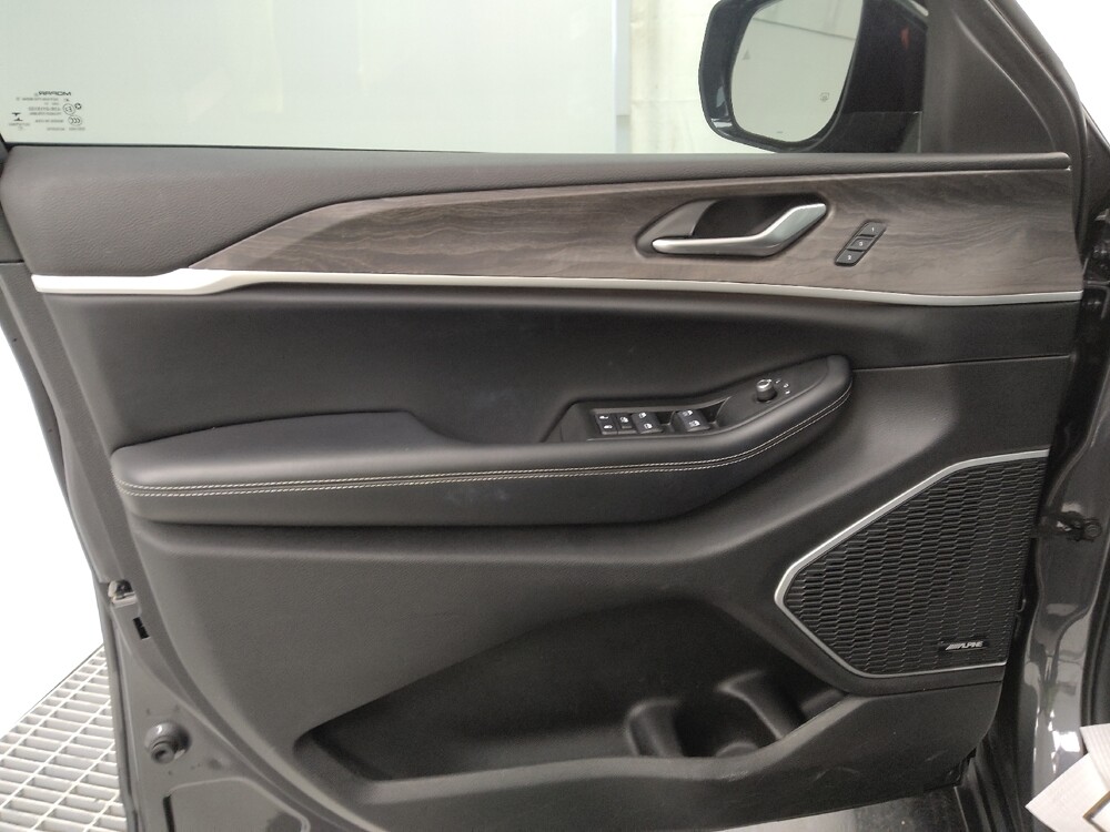 2021 Jeep Grand Cherokee L in St. Louis, MO 63125 - 18095568 27