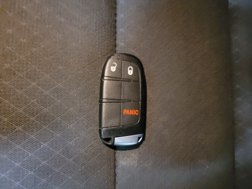 2019 Jeep Grand Cherokee in Conway, SC 29526 - 18095572 32