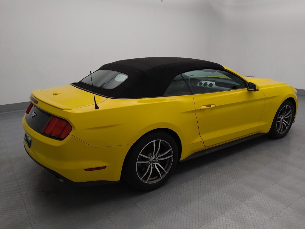 2016 Ford Mustang in Wichita, KS 67207 - 18095581 10