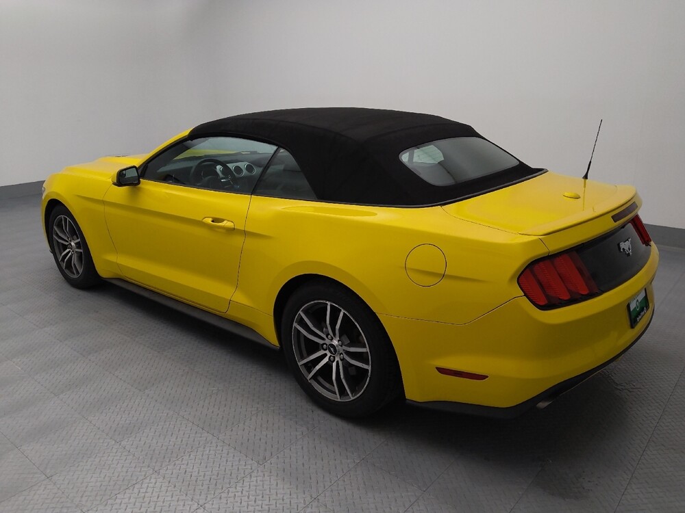 2016 Ford Mustang in Wichita, KS 67207 - 18095581 3