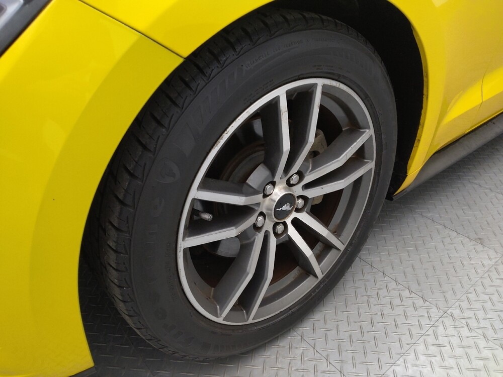 2016 Ford Mustang in Wichita, KS 67207 - 18095581 31