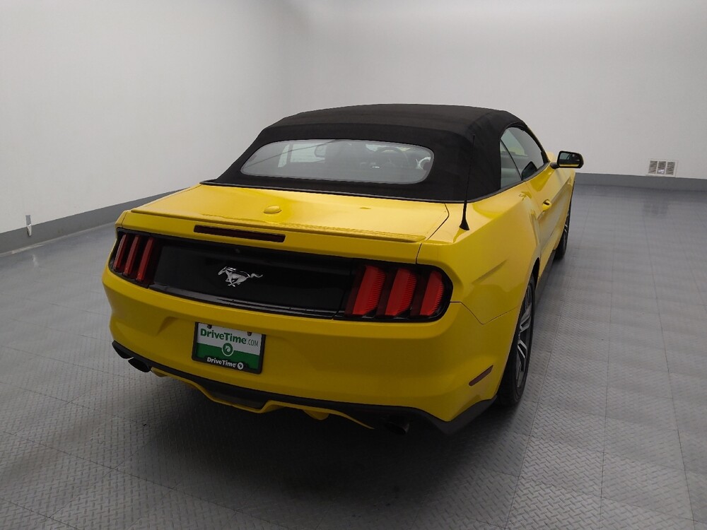 2016 Ford Mustang in Wichita, KS 67207 - 18095581 7