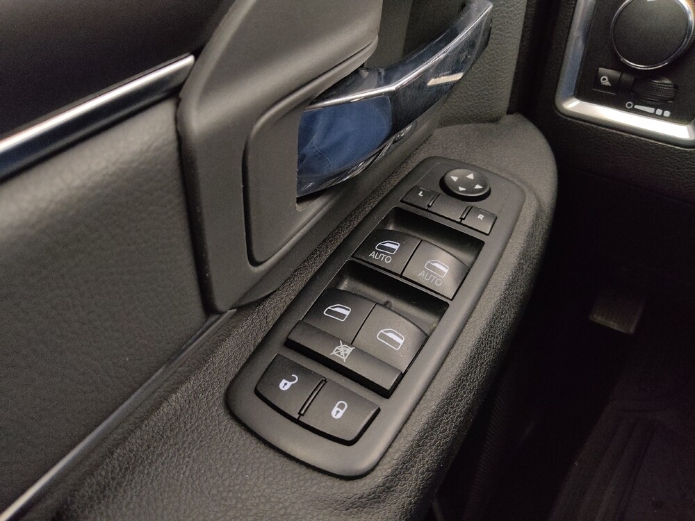 2021 RAM 1500 in Wichita, KS 67207 - 18095583 27