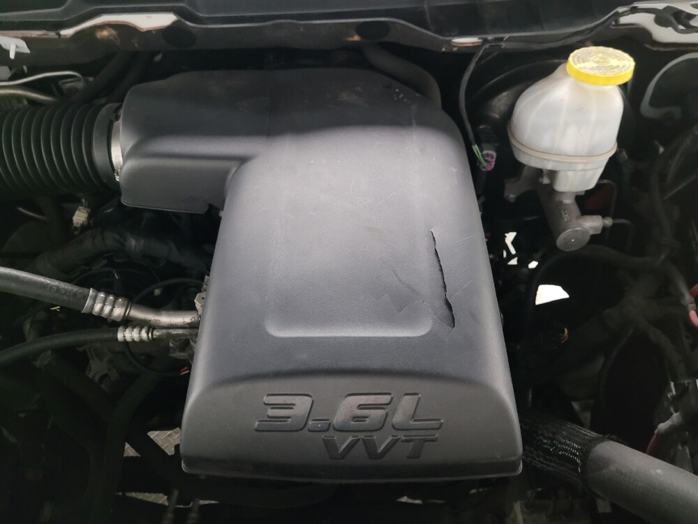 2018 RAM 1500 in Taylor, MI 48180 - 18095591 30