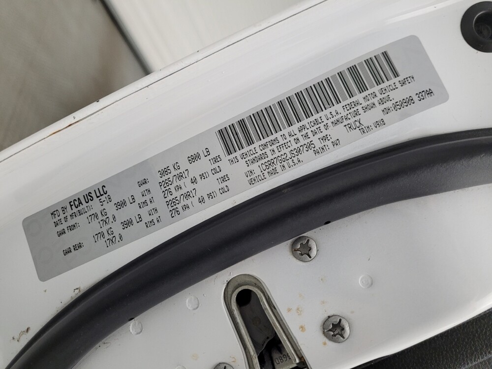 2018 RAM 1500 in Taylor, MI 48180 - 18095591 33