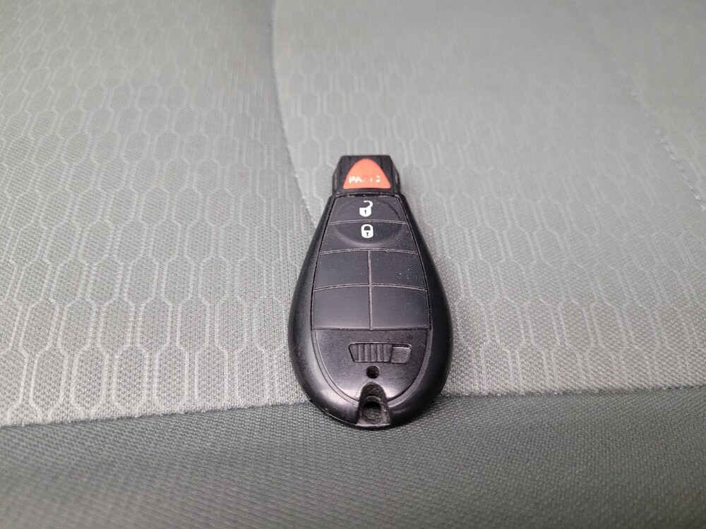 2018 RAM 1500 in Taylor, MI 48180 - 18095591 32