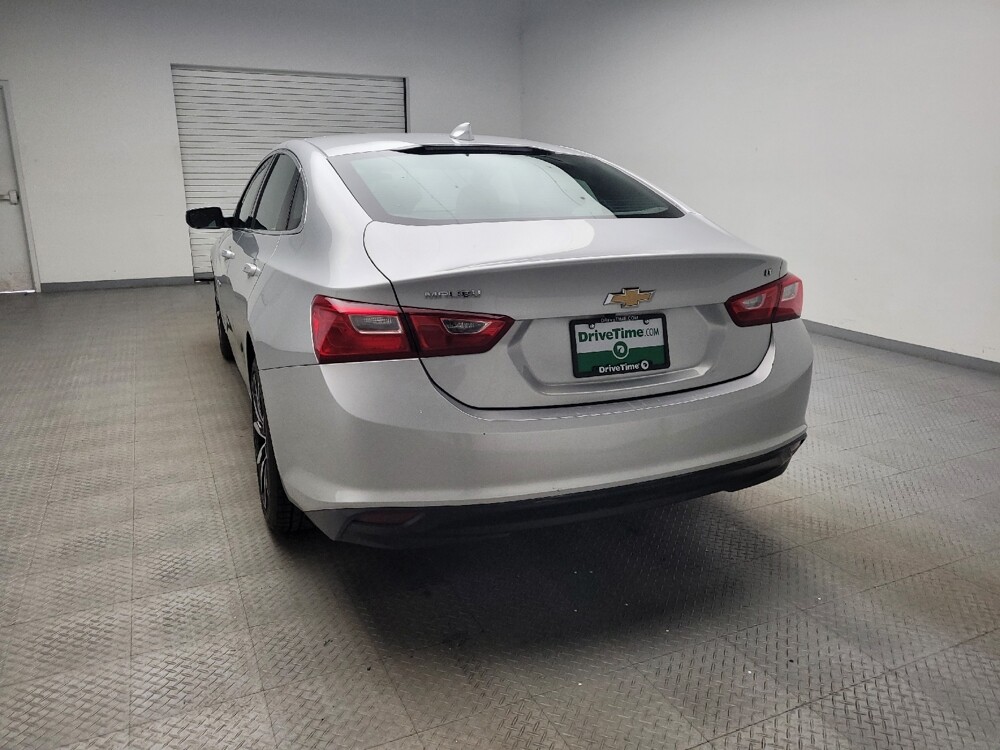 2018 Chevrolet Malibu in Madison, TN 37115 - 18095595 6