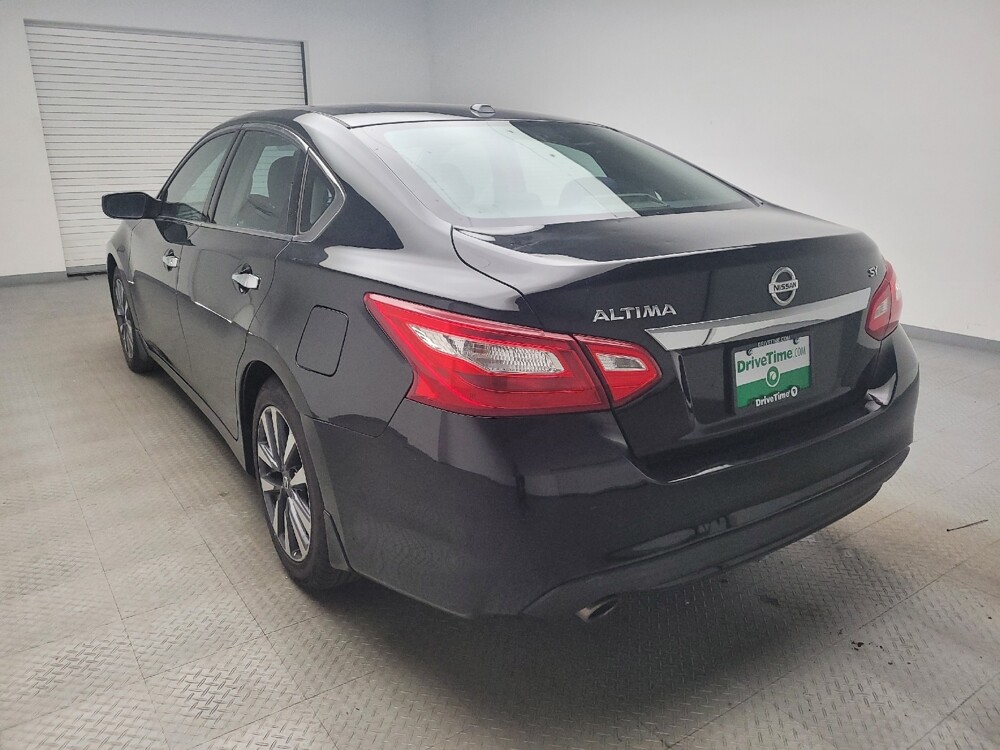 2017 Nissan Altima in Madison, TN 37115 - 18095596 5