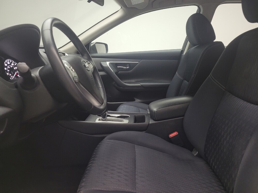 2017 Nissan Altima in Madison, TN 37115 - 18095596 17