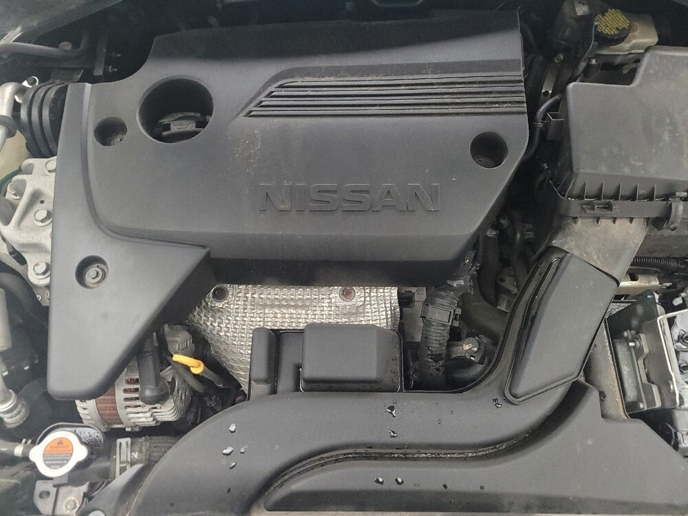 2017 Nissan Altima in Madison, TN 37115 - 18095596 30