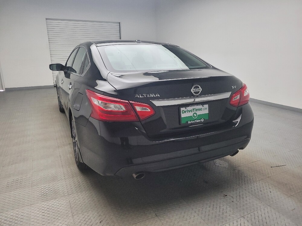 2017 Nissan Altima in Madison, TN 37115 - 18095596 6