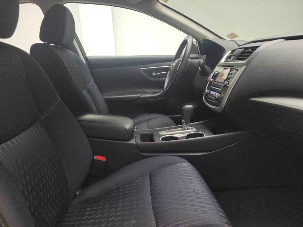 2017 Nissan Altima in Madison, TN 37115 - 18095596 21