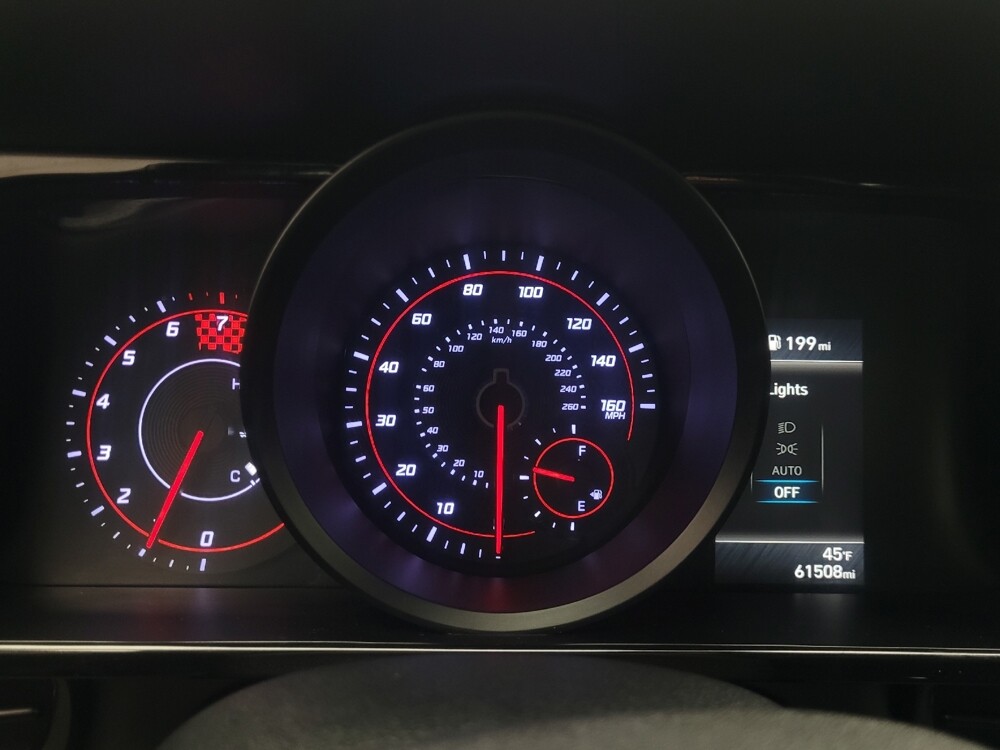 2022 Hyundai Elantra in Indianapolis, IN 46219 - 18095600 23