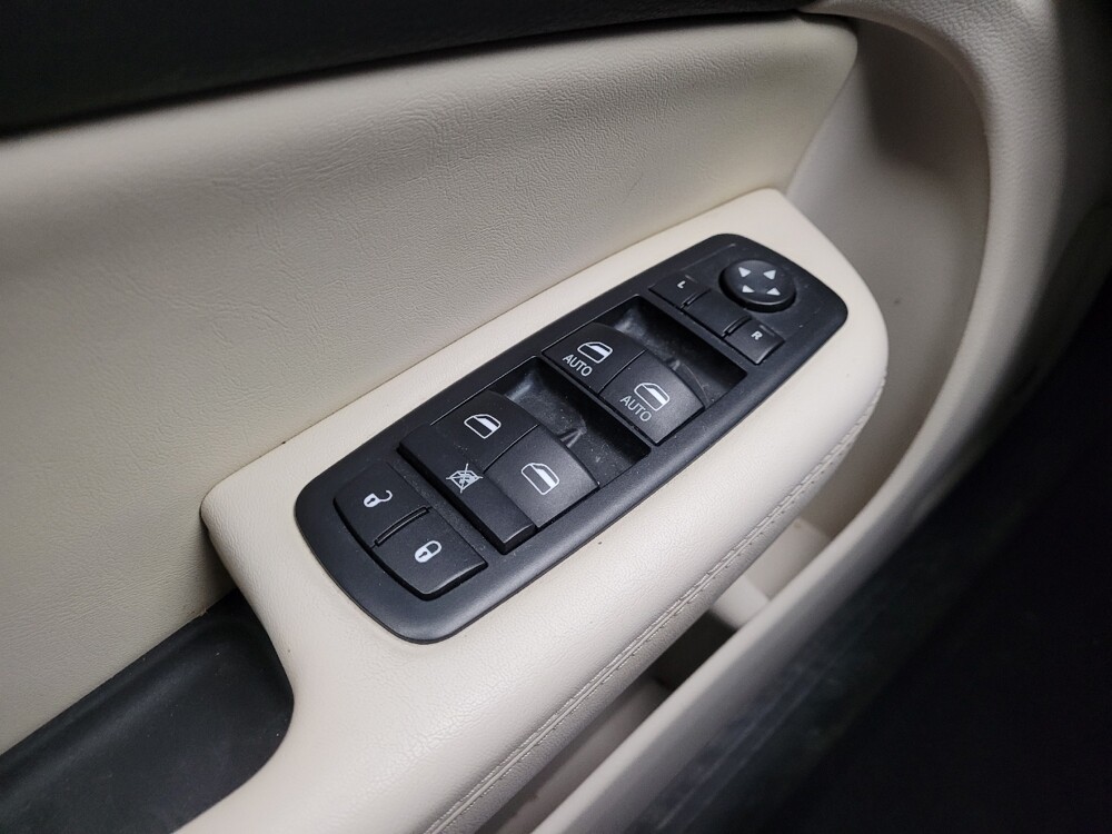 2015 Chrysler 200 in Madison, TN 37115 - 18095605 27