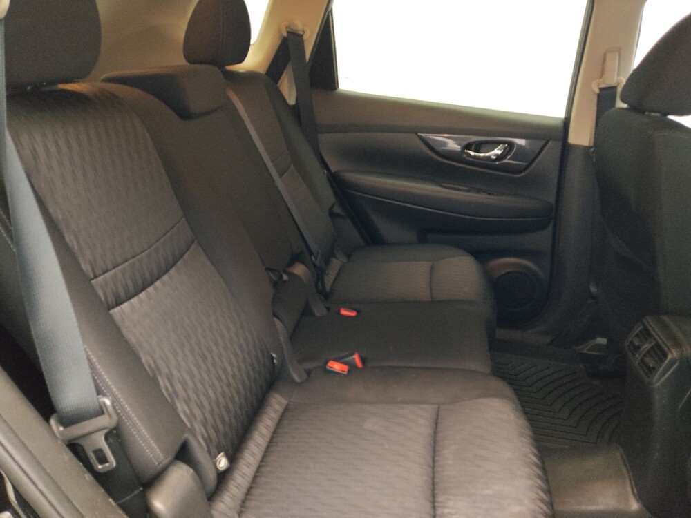 2018 Nissan Rogue in Union City, GA 30291 - 18095607 19