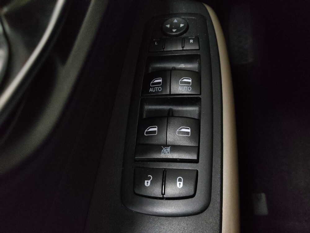 2018 Jeep Cherokee in Albany, GA 31705 - 18095610 27