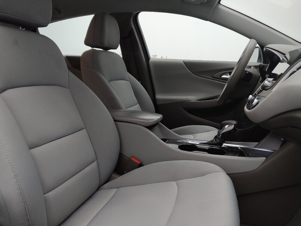 2022 Chevrolet Malibu in Denver, CO 80012 - 18095611 21