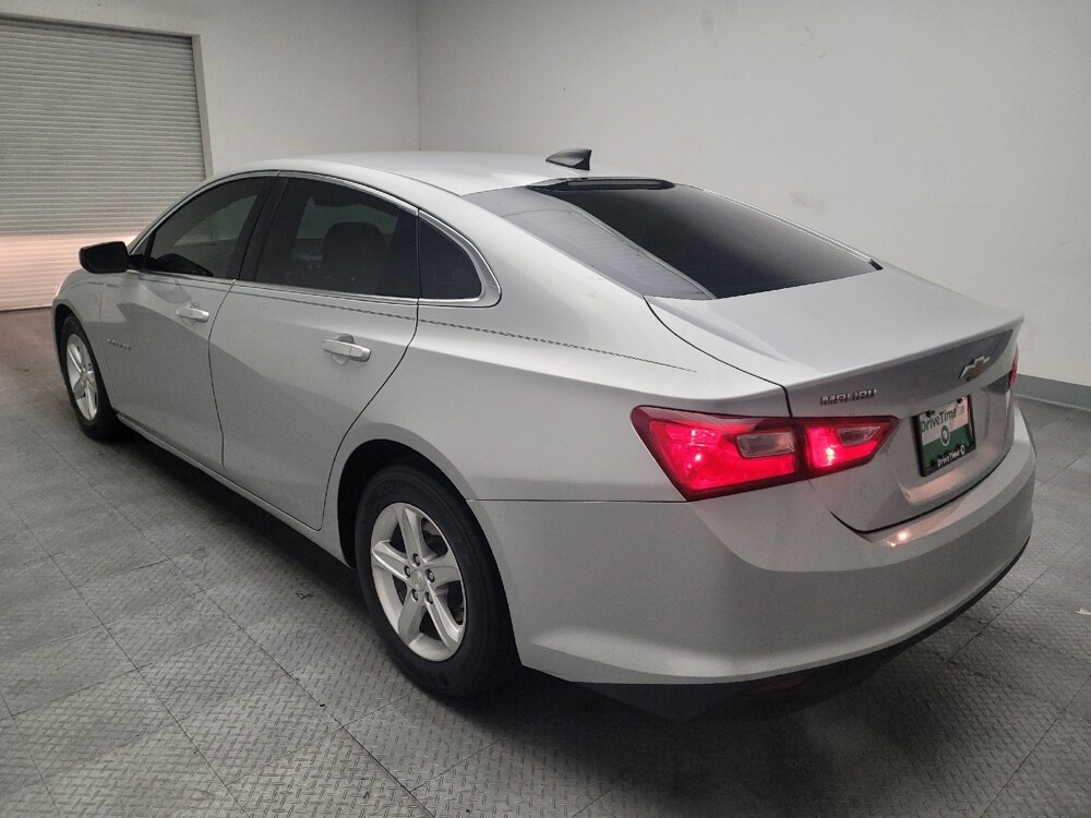 2020 Chevrolet Malibu in Fresno, CA 93726 - 18095612 5