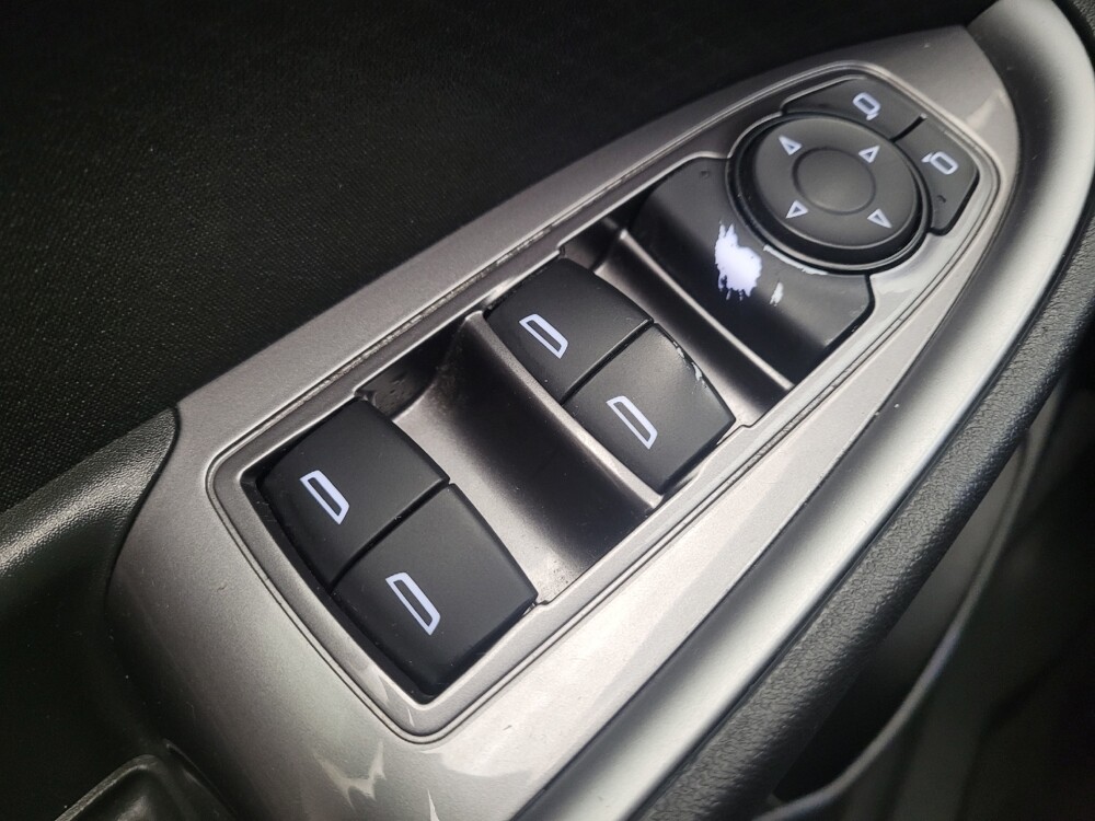 2020 Chevrolet Malibu in Fresno, CA 93726 - 18095612 27