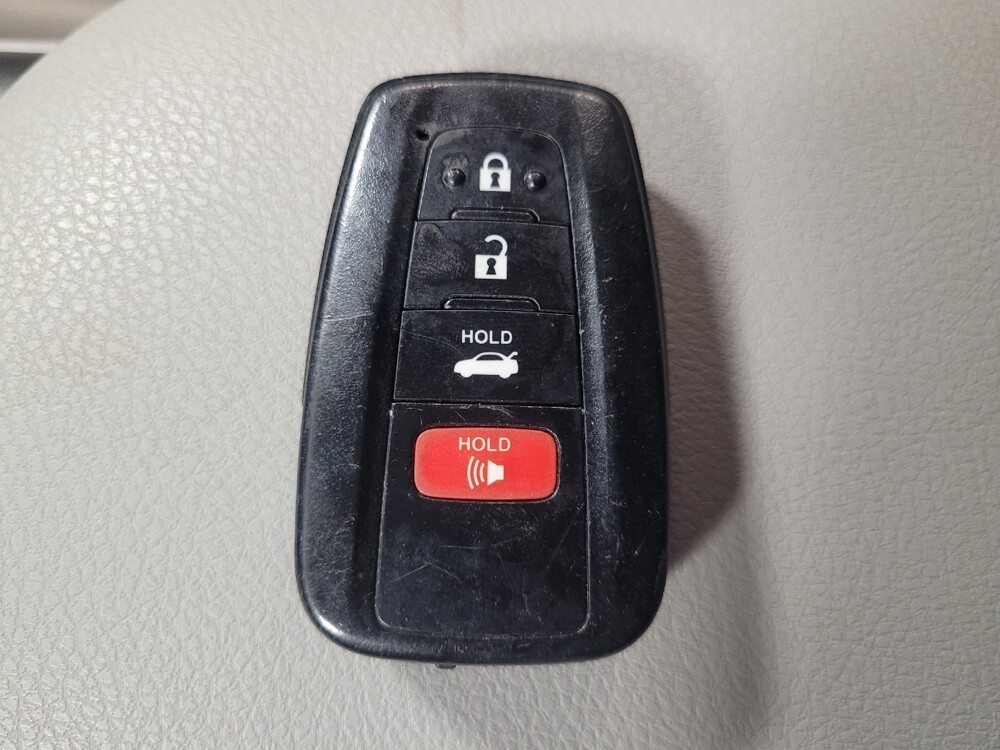 2022 Toyota Camry in Duluth, GA 30096 - 18095623 32