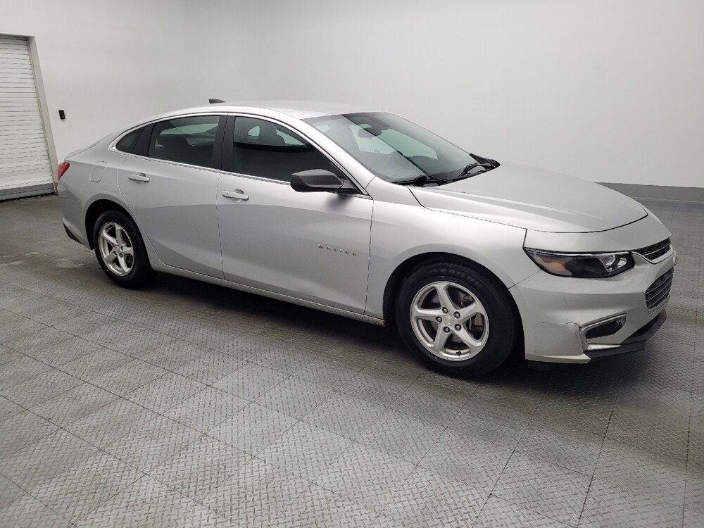2018 Chevrolet Malibu in Hialeah, FL 33014 - 18095630 11