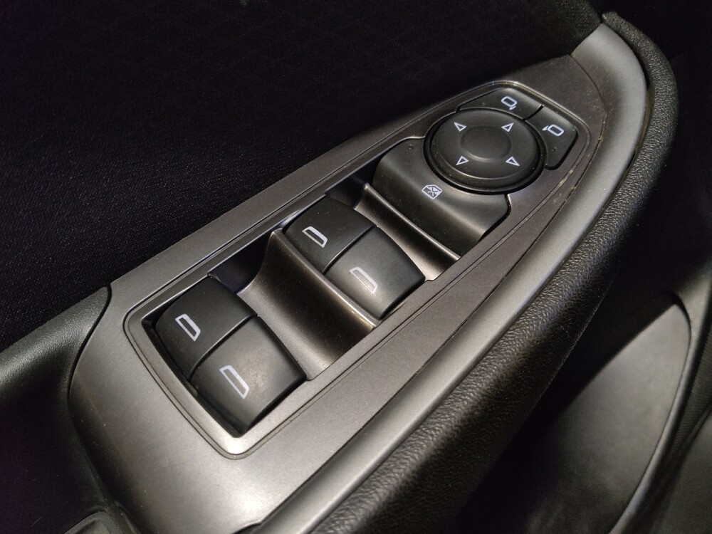 2018 Chevrolet Malibu in Hialeah, FL 33014 - 18095630 27