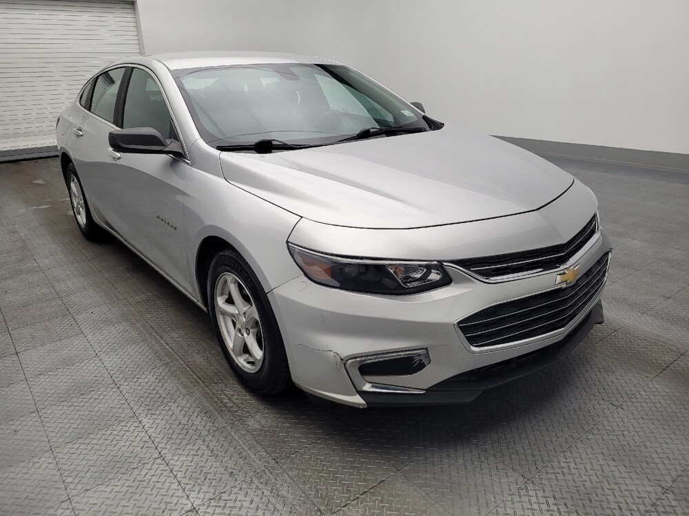 2018 Chevrolet Malibu in Hialeah, FL 33014 - 18095630 13