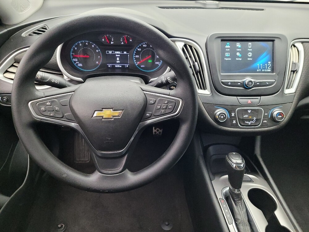 2018 Chevrolet Malibu in Hialeah, FL 33014 - 18095630 22