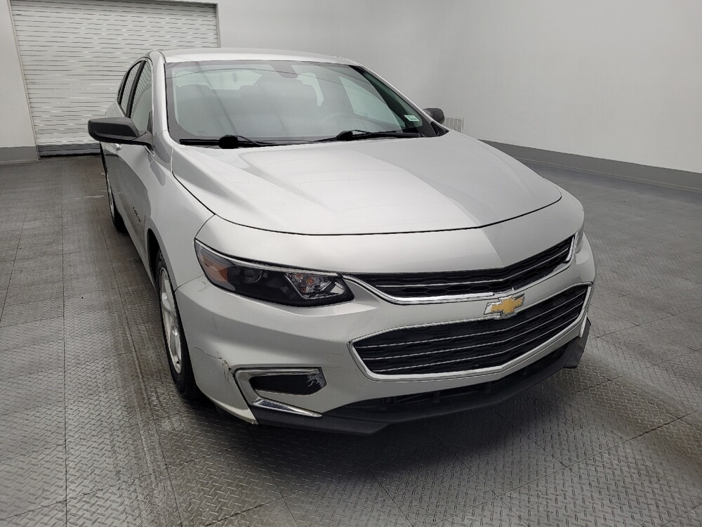 2018 Chevrolet Malibu in Hialeah, FL 33014 - 18095630 14