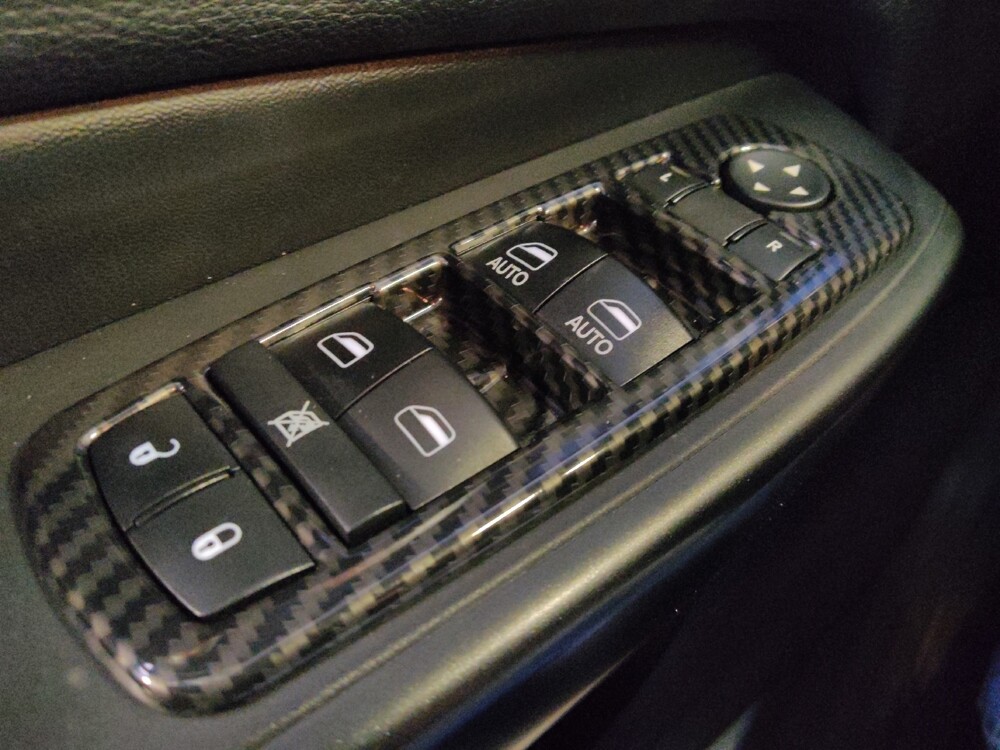 2019 Jeep Cherokee in Glendale, AZ 85301 - 18095632 27