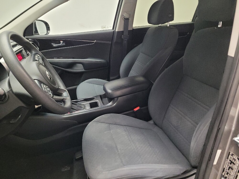 2017 Kia Sorento in Riverside, CA 92504 - 18095643 17