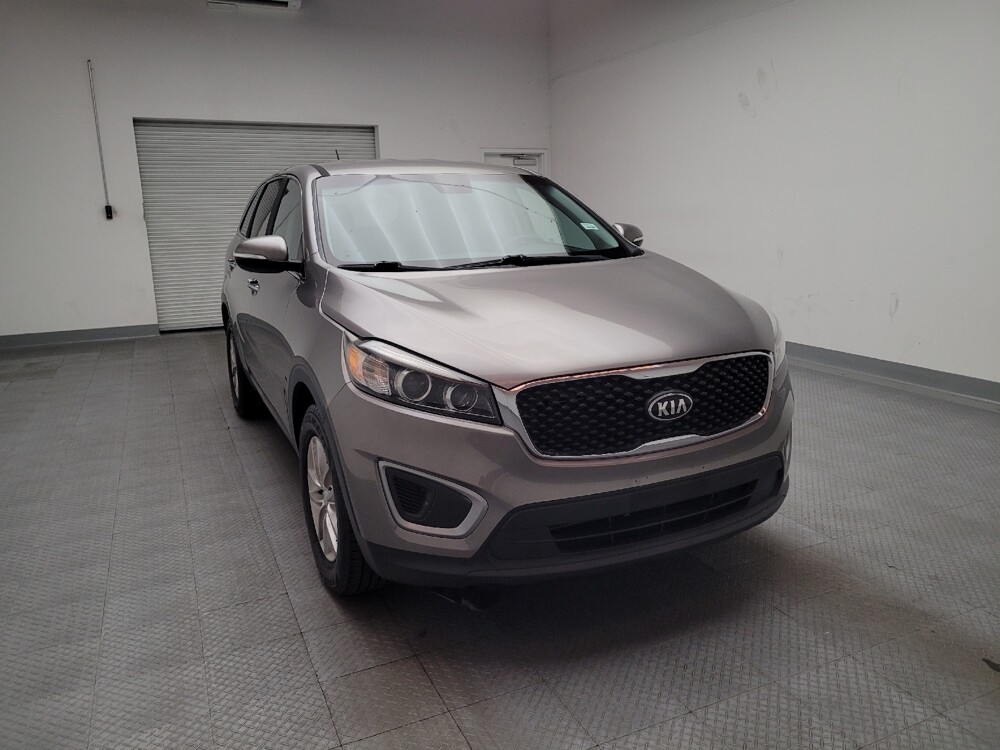2017 Kia Sorento in Riverside, CA 92504 - 18095643 14