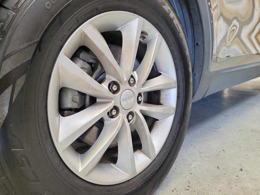 2017 Kia Sorento in Riverside, CA 92504 - 18095643 31