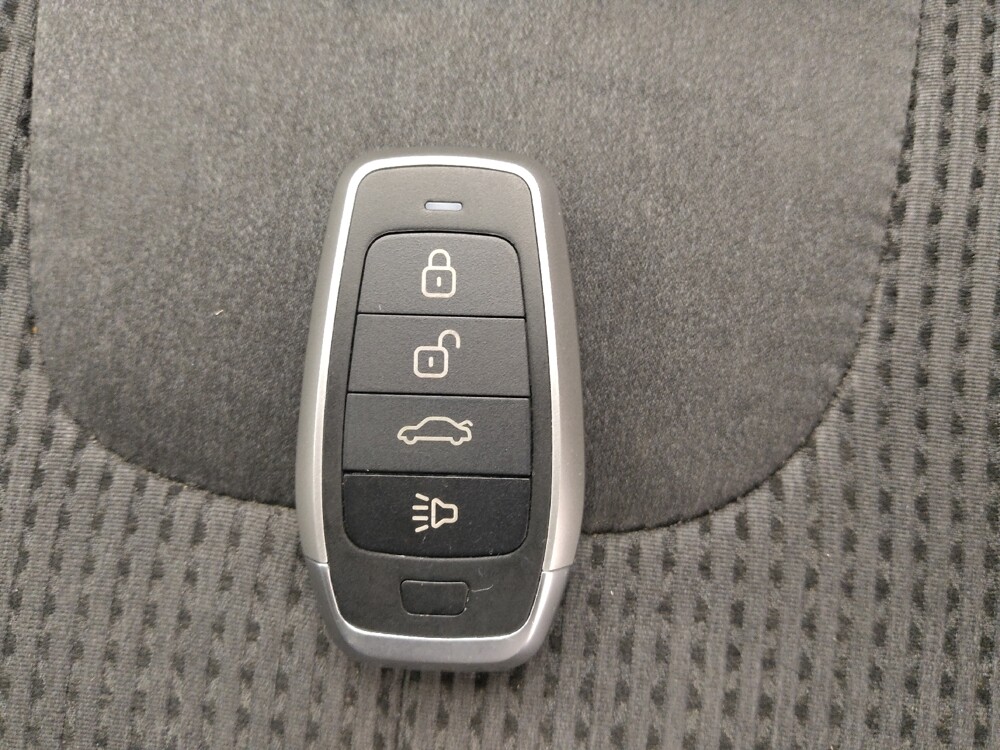 2020 Hyundai Santa Fe in Springfield, MO 65807 - 18095644 32