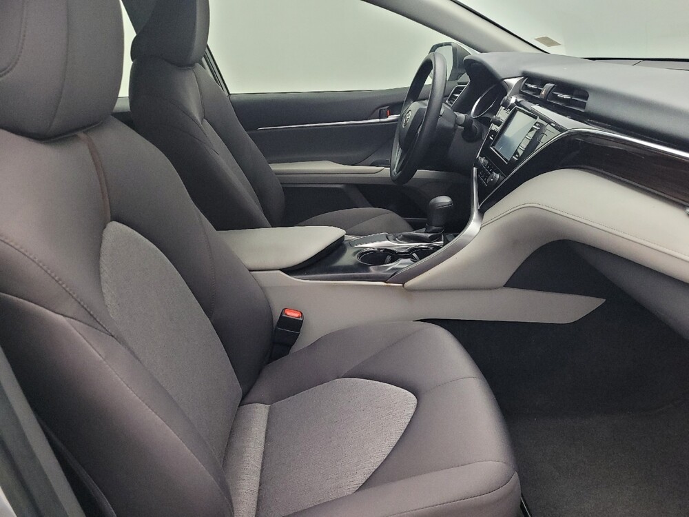 2018 Toyota Camry in Jacksonville, FL 32210 - 18095645 21