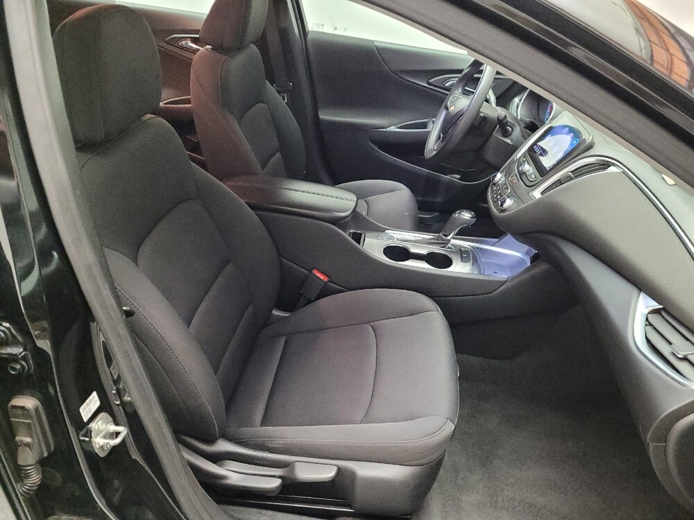 2020 Chevrolet Malibu in Riverside, CA 92504 - 18095647 21