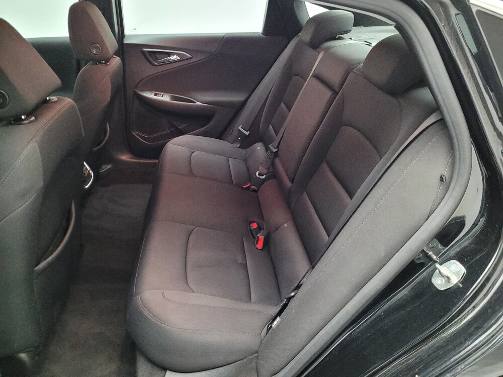 2020 Chevrolet Malibu in Riverside, CA 92504 - 18095647 18