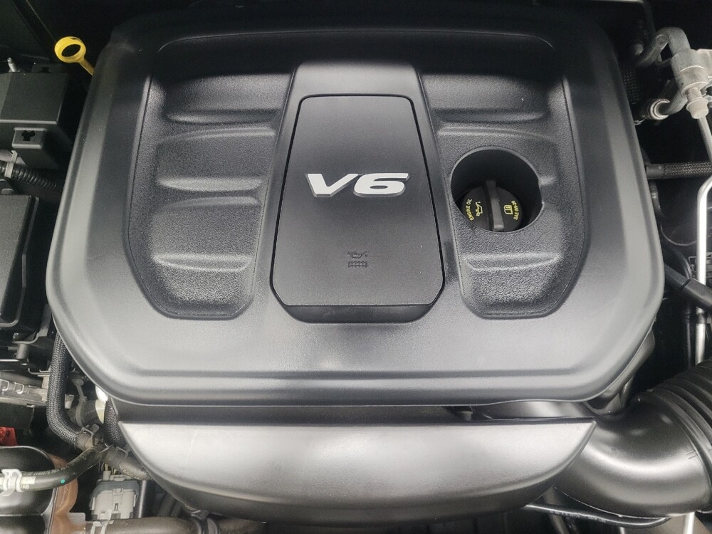 2018 Jeep Grand Cherokee in Mishawaka, IN 46545 - 18095650 30