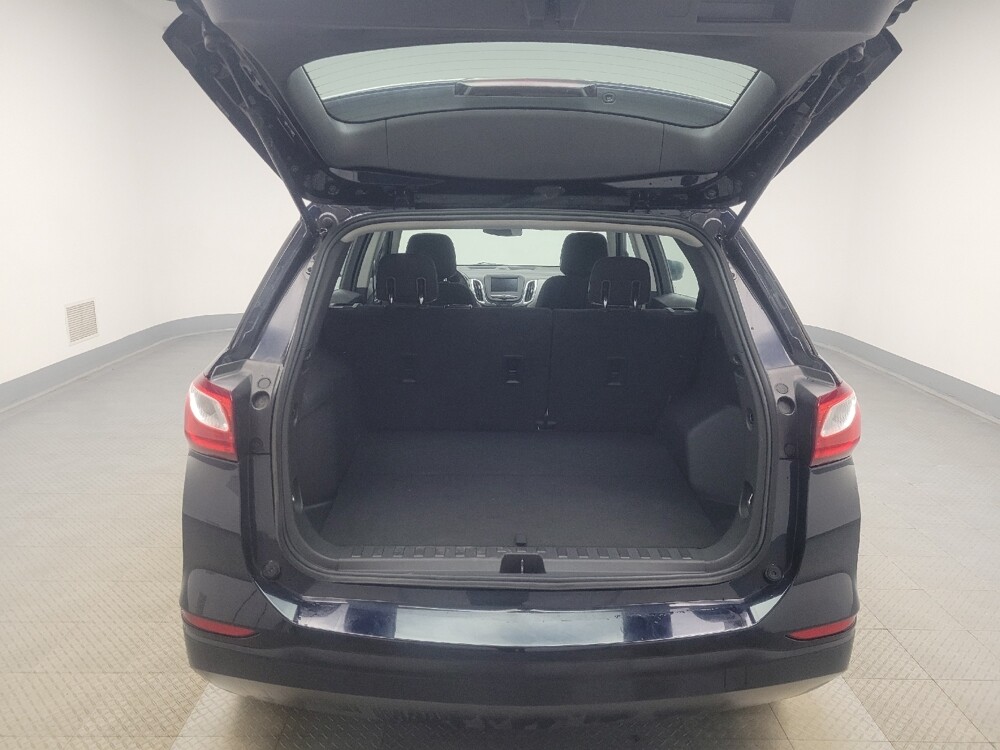 2020 Chevrolet Equinox in Indianapolis, IN 46222 - 18095651 29