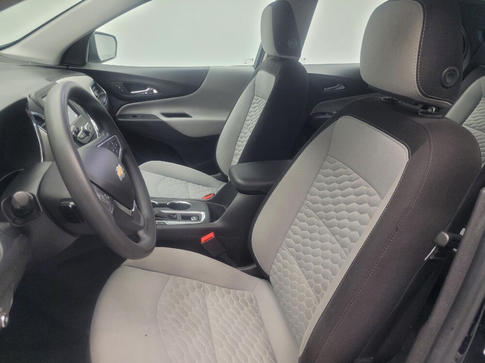 2020 Chevrolet Equinox in Indianapolis, IN 46222 - 18095651 17